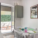 Guesthost - New Apt! 1km From Station 'la Spezia'