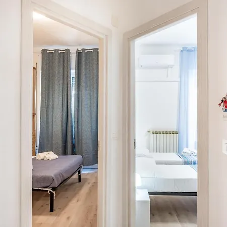 公寓 Guesthost - New Apt! 1km From Station 'la Spezia'