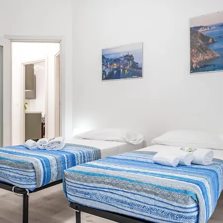 Guesthost - New Apt! 1km From Station 'la Spezia'