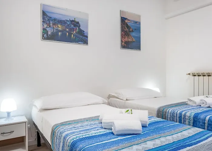 Guesthost - New Apt! 1km From Station 'la Spezia' Apartman La Spezia