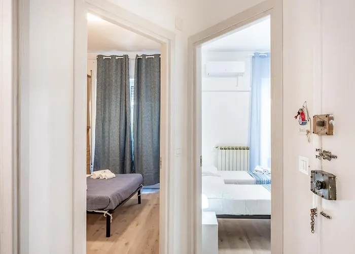 Lejlighed Guesthost - New Apt! 1km From Station 'la Spezia'