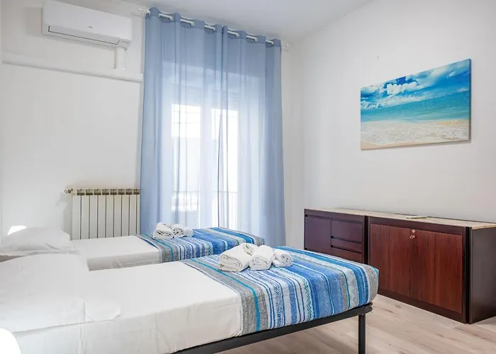 Guesthost - New Apt! 1km From Station 'la Spezia' *